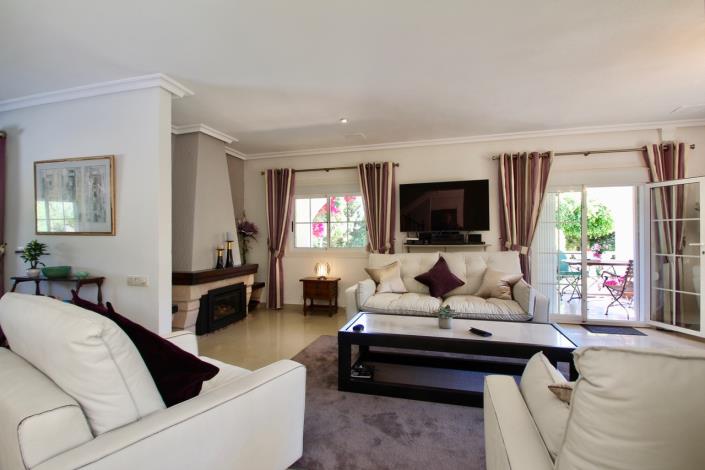 Image No.9-5 Bed Villa / Detached for sale