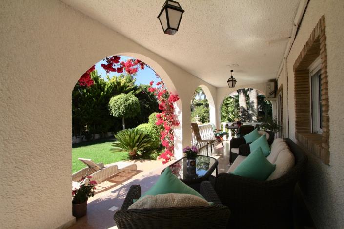 Image No.5-5 Bed Villa / Detached for sale