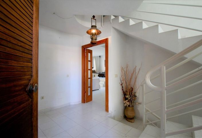 Image No.18-5 Bed Villa for sale