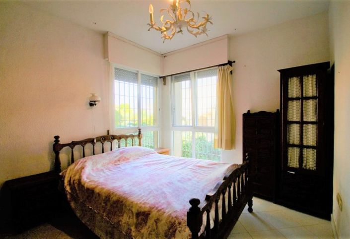 Image No.20-5 Bed Villa for sale