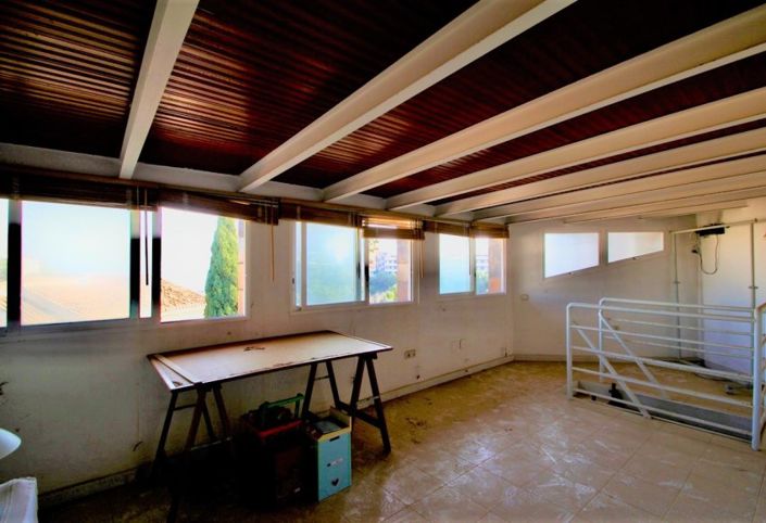 Image No.26-5 Bed Villa for sale