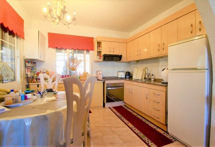 Image No.10-6 Bed Villa for sale