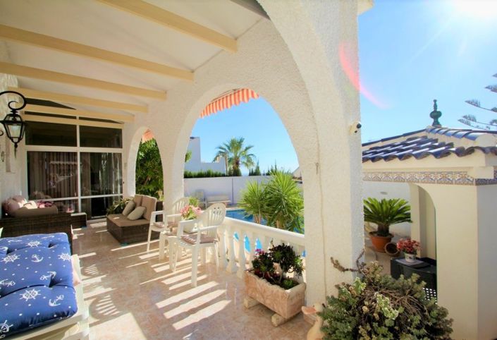 Image No.5-6 Bed Villa for sale