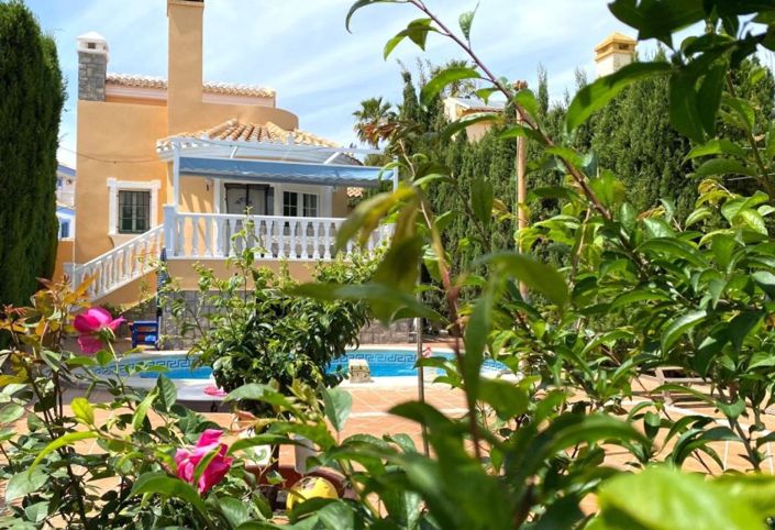 Image No.1-3 Bed Villa for sale