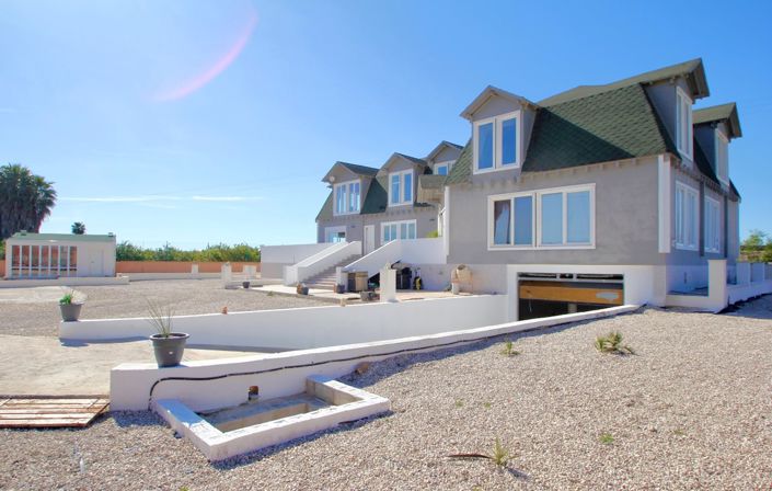 Image No.1-3 Bed Villa for sale