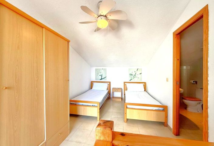 Image No.12-3 Bed Townhouse for sale