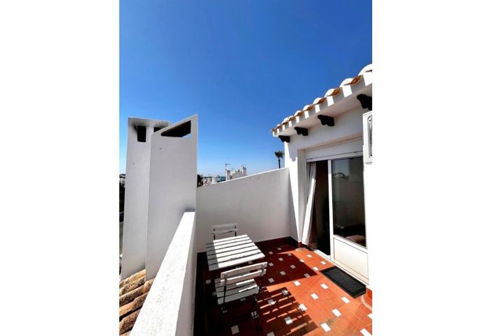 Image No.14-3 Bed Townhouse for sale