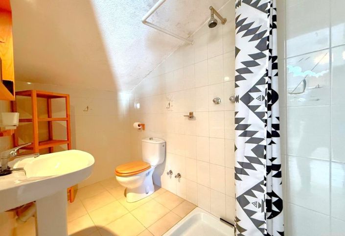 Image No.17-3 Bed Townhouse for sale