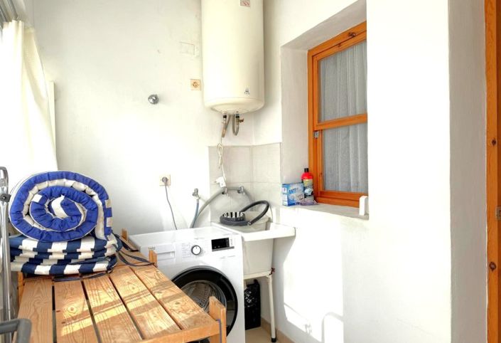 Image No.6-3 Bed Townhouse for sale