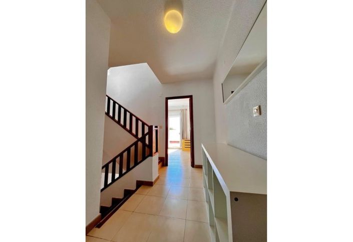 Image No.9-3 Bed Townhouse for sale