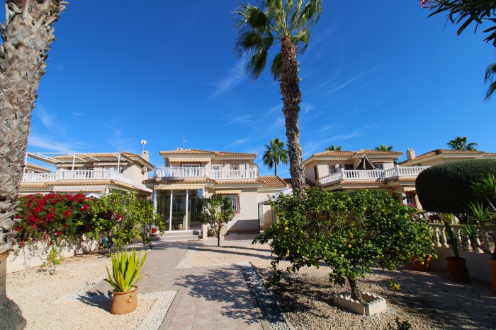 Image No.1-3 Bed Property for sale