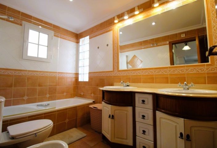 Image No.15-3 Bed Villa for sale