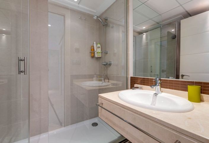 Image No.17-2 Bed Apartment for sale