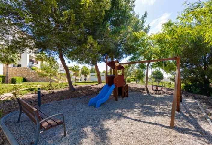 Image No.20-2 Bed Apartment for sale