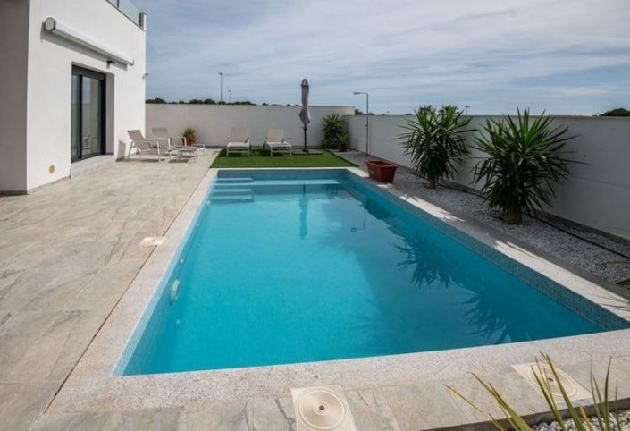 Image No.3-3 Bed Villa for sale
