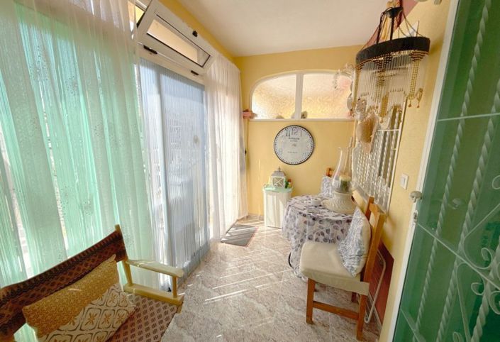 Image No.16-2 Bed Townhouse for sale