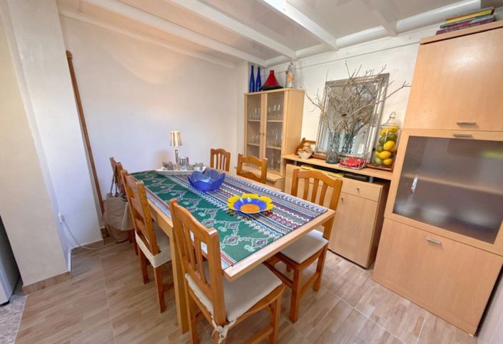 Image No.24-2 Bed Townhouse for sale