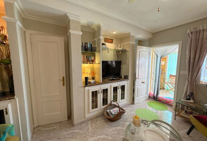 Image No.26-2 Bed Townhouse for sale