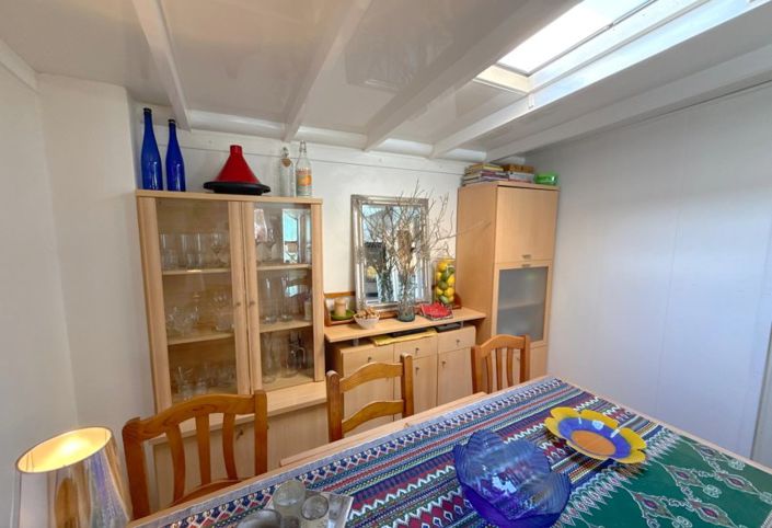 Image No.27-2 Bed Townhouse for sale