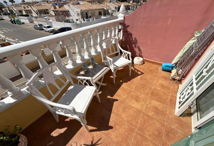 Image No.3-2 Bed Townhouse for sale