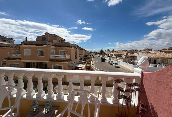 Image No.4-2 Bed Townhouse for sale