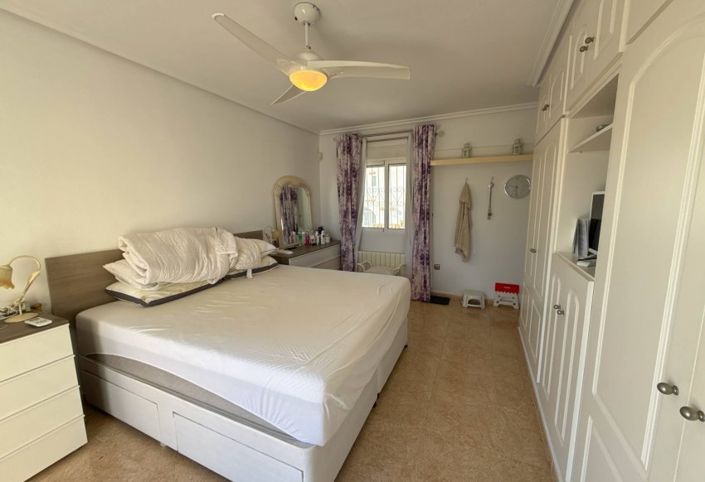 Image No.3-Villa de 3 chambres à vendre à Villamartin