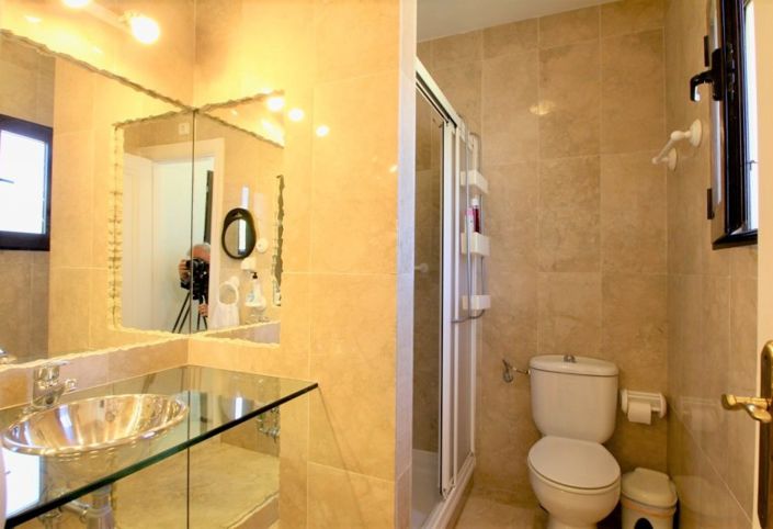 Image No.9-3 Bed Apartment for sale