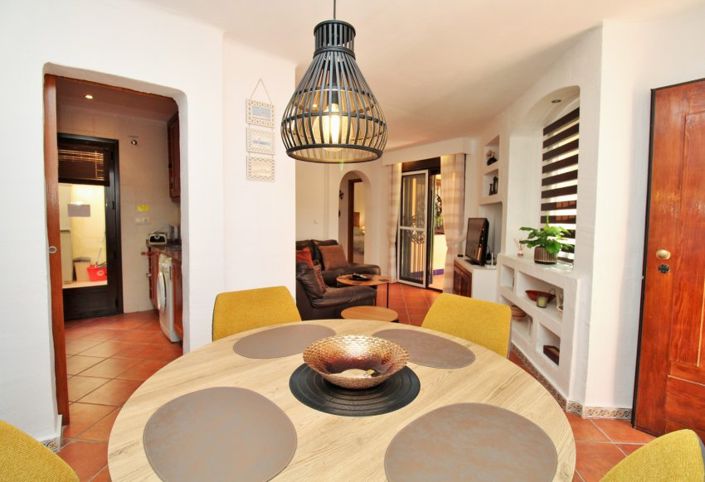 Image No.8-2 Bed Apartment for sale