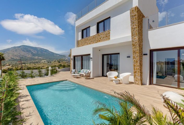 Image No.1-4 Bed Villa for sale