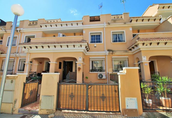 Image No.1-3 Bed Townhouse for sale
