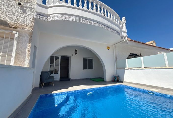 Image No.1-3 Bed Townhouse for sale