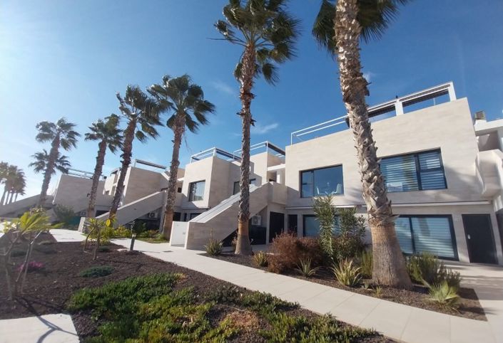 Image No.20-2 Bed Apartment for sale