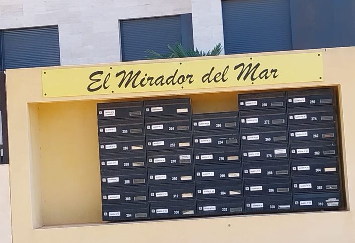 Image No.33-2 Bed Apartment for sale