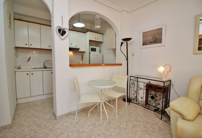 Image No.10-2 Bed Townhouse for sale