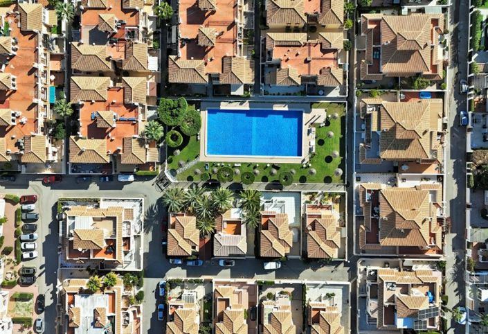 Image No.26-2 Bed Townhouse for sale