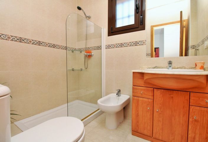 Image No.21-3 Bed Villa for sale