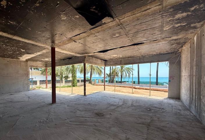 Image No.5-Villa for sale