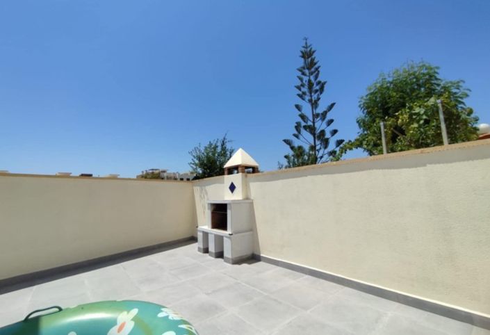 Image No.14-2 Bed Townhouse for sale