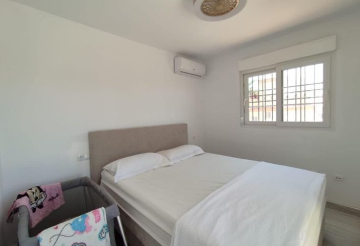 Image No.8-2 Bed Townhouse for sale