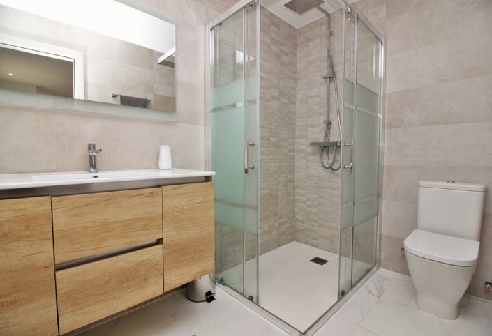 Image No.13-2 Bed Villa for sale