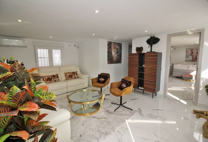 Image No.14-2 Bed Villa for sale