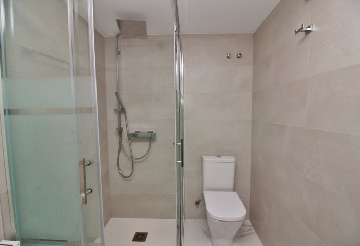 Image No.19-2 Bed Villa for sale