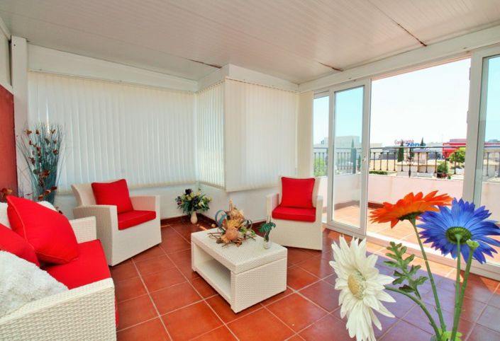 Image No.26-2 Bed Townhouse for sale