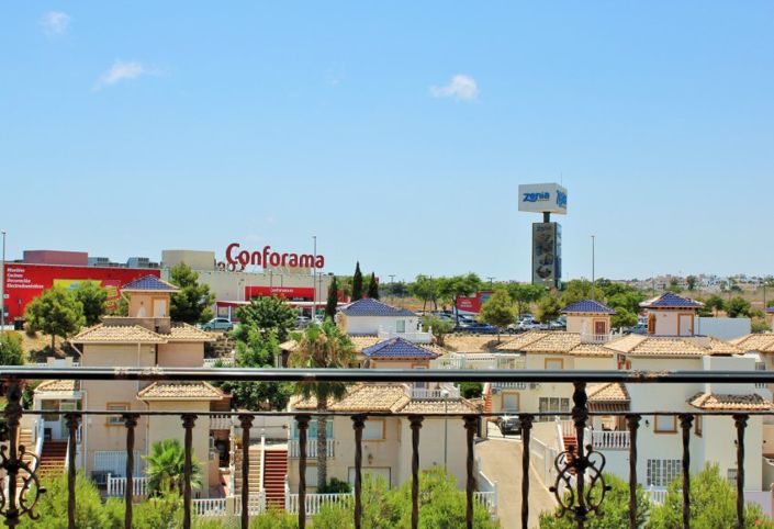 Image No.31-2 Bed Townhouse for sale