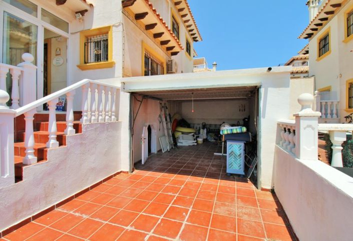 Image No.35-2 Bed Townhouse for sale