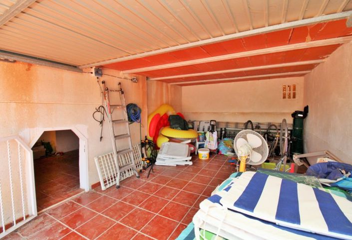 Image No.36-2 Bed Townhouse for sale