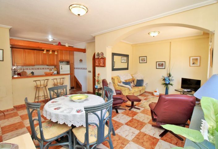 Image No.7-2 Bed Townhouse for sale