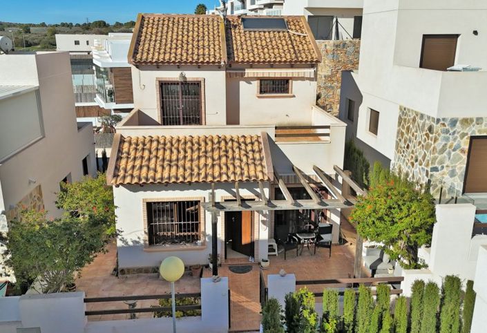 Image No.1-2 Bed Villa for sale