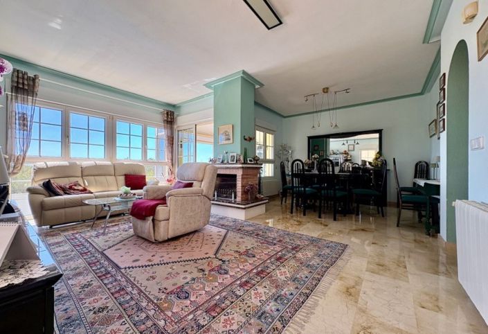 Image No.3-3 Bed Villa for sale