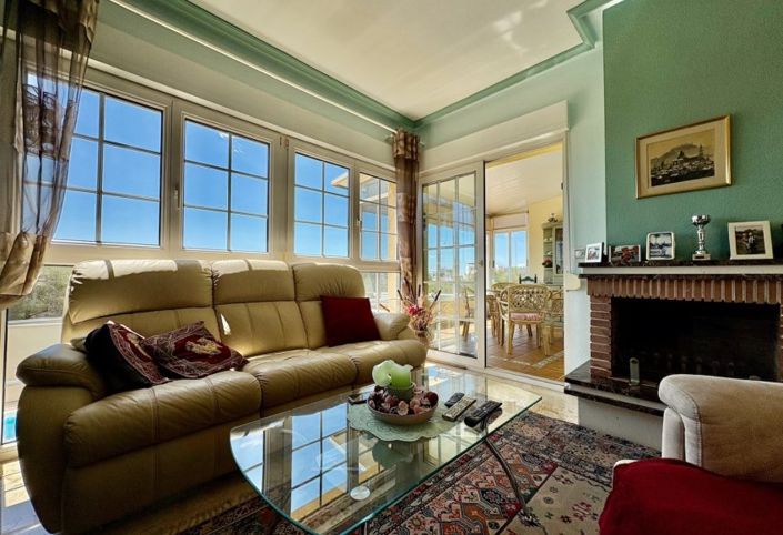 Image No.6-3 Bed Villa for sale